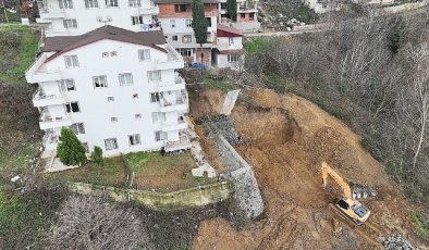 Acara Mahallesi’nde toprak kayan alan inançlı hale getirildi