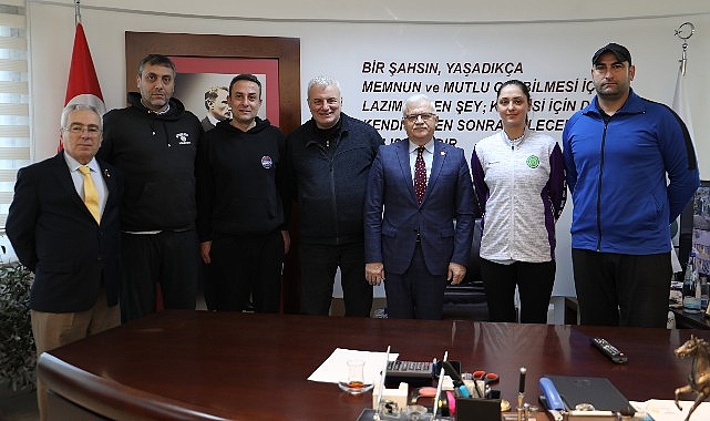 Burhaniye Belediyesi 2.Voleybol Turnuvası İştirakçilerinden Lider Deveciler’e Ziyaret