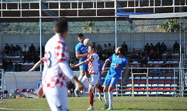 Kemer Belediye Spor konutunda dolu dizgin