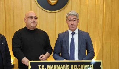 Marmaris’te kadrolu işçilere seyyanen zam yapıldı