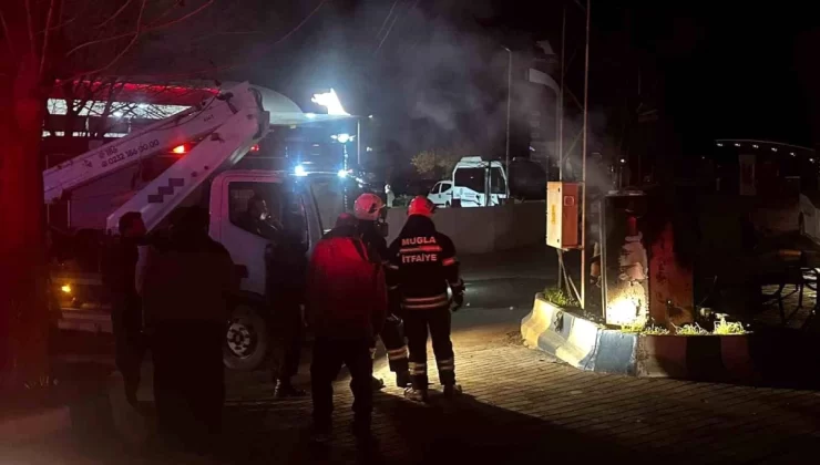 Muğla’da Trafo Patladı, İtfaiye Ekipleri Yangını Söndürdü