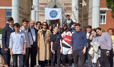 Ege Üniversitesi ‘İstihdam ve Meslek Günleri’nde öğrenciler turizmcilerle buluştu