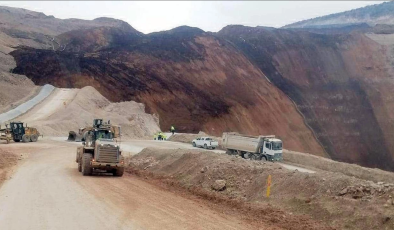 Erzincan’daki maden kaymasında ikinci gün: 9 işçiyi arama çalışmaları devam ediyor