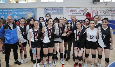 Liseler Ortası 100. Yıl Voleybol Turnuvası Sona Erdi…