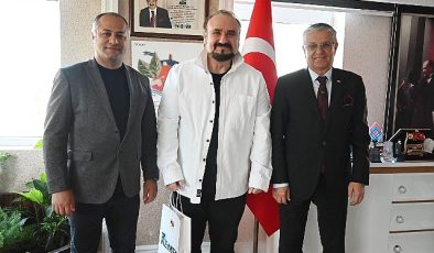 Opera sanatkarı Hakan Aysev’den Lider Topaloğlu’na ziyaret