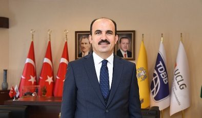 Lider Altay: “Şehrimizi Yönetirken Gücümüzü Hanım Kardeşlerimizden Alıyoruz”