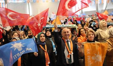 Lider Bıyık, binlerce bayanla yürüdü; Bayan ve Aile Müdürlüğü müjdesi!