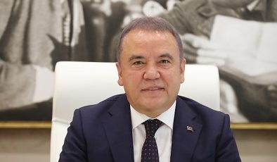 Lider Muhitin Böcek 8 Mart Dünya Bayanlar Günü Bildirisi