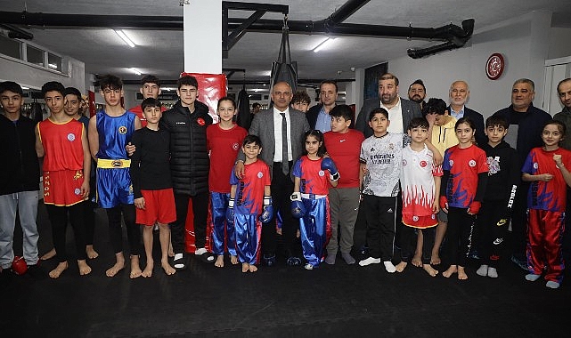 Lider Söğüt, “Körfez’e spor salonu kazandıracağız”